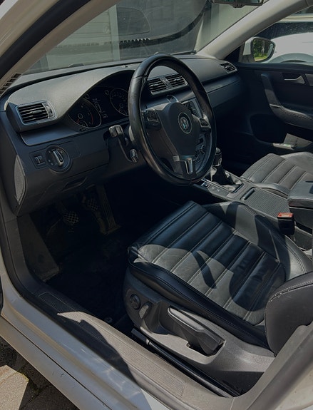 Volkswagen Passat 4 of 5