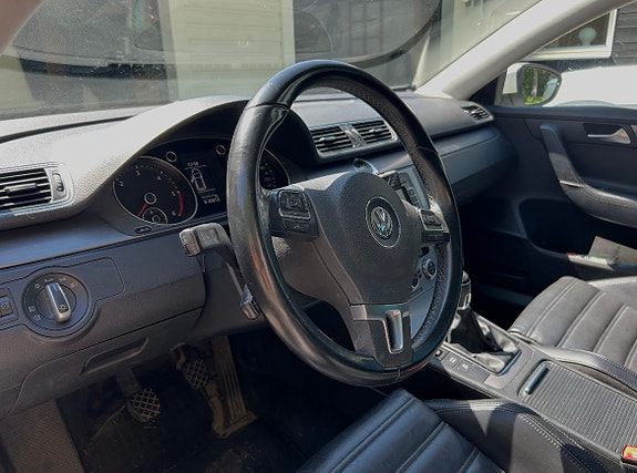 Volkswagen Passat 5 of 5