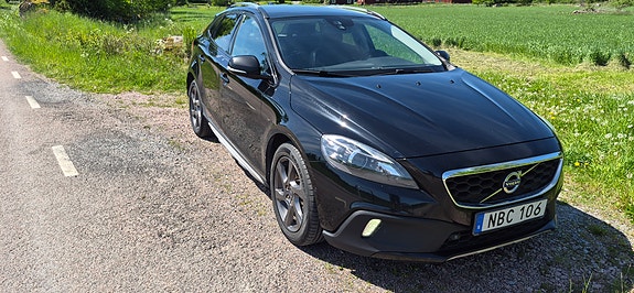 Volvo V40 Cross Country 5 of 7