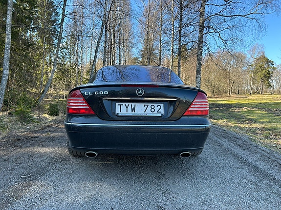 Mercedes-Benz CL600 4 of 5