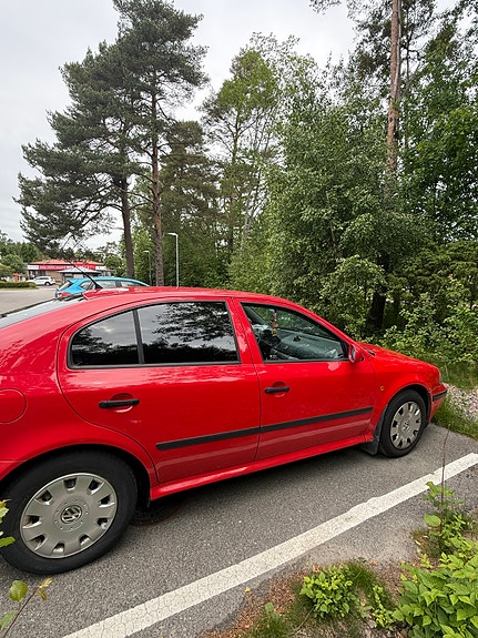 Skoda Octavia 3 of 5