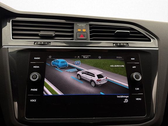 Volkswagen Tiguan 18 of 30