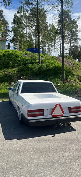 Volvo 740 3 of 5