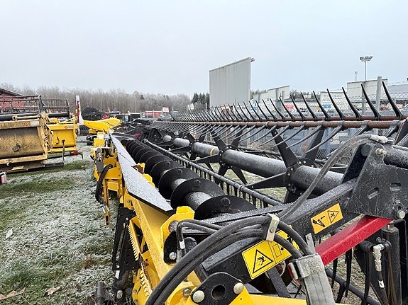 New Holland Draper 45” inkl 2st rapsknivar 5 of 5