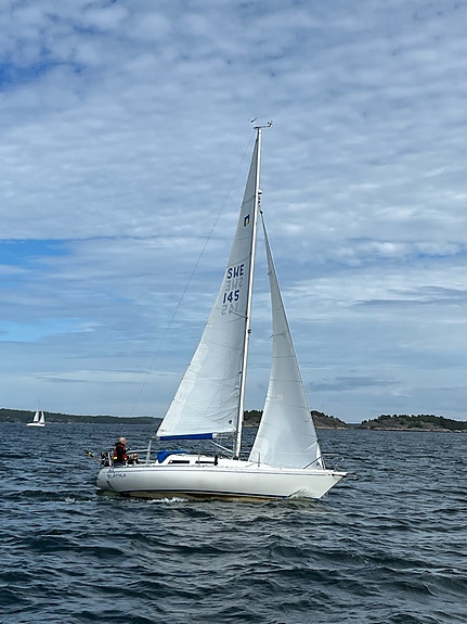 OMEGA 28 — View photo 1