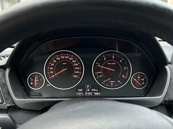 BMW 318d 8 of 14