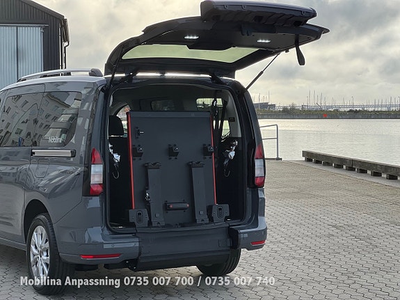 Ford Connect Tourneo 10 of 30