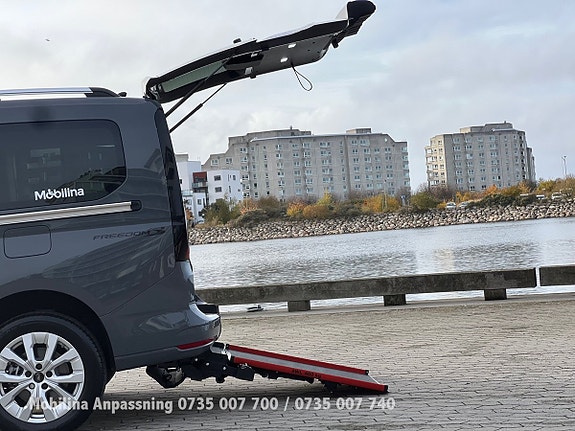 Ford Connect Tourneo 19 of 30