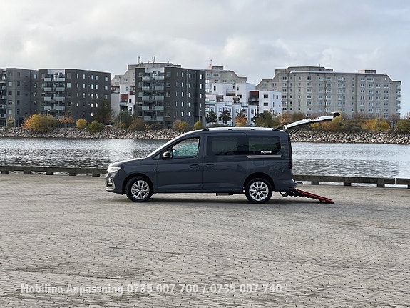 Ford Connect Tourneo 23 of 30