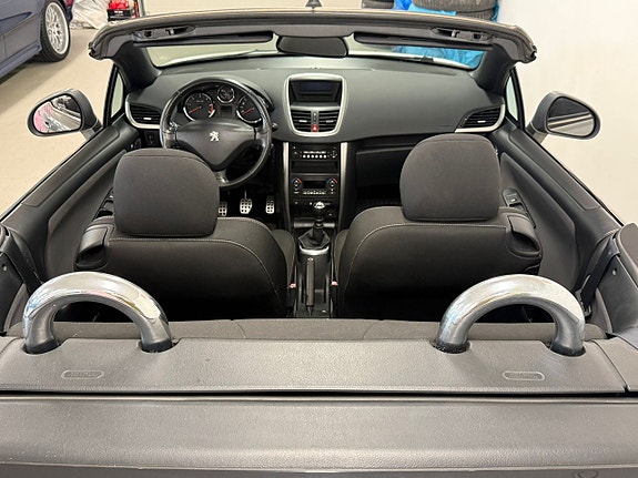 Peugeot 207 CC 13 of 26