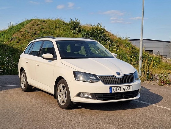 Skoda Fabia 3 of 5