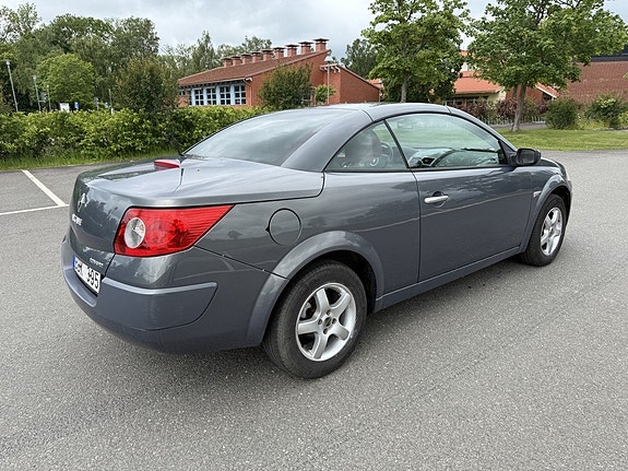 Renault Megane II 4 of 5