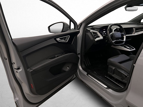 Audi Q4 e-tron 21 of 30