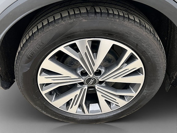 Audi Q4 e-tron 13 of 30