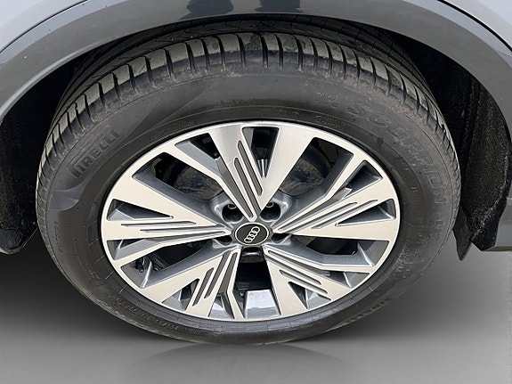 Audi Q4 e-tron 11 of 30