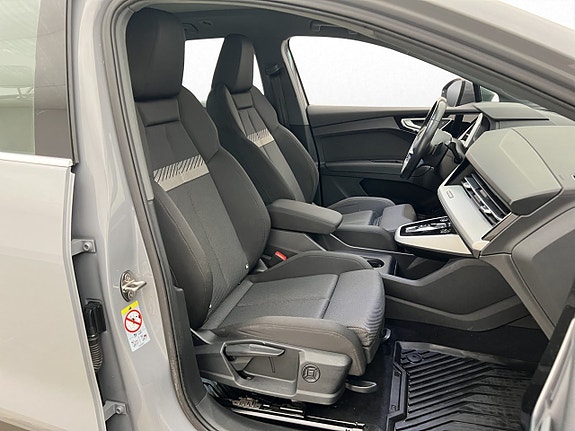 Audi Q4 e-tron 15 of 30