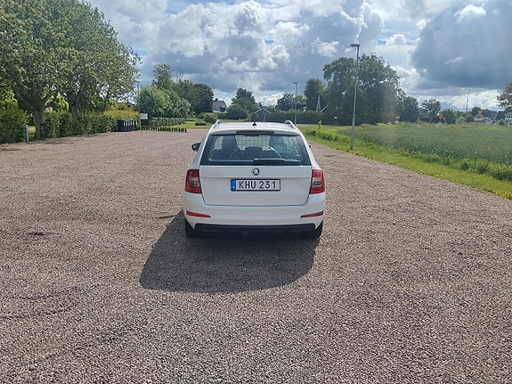 Skoda Octavia 4 of 5