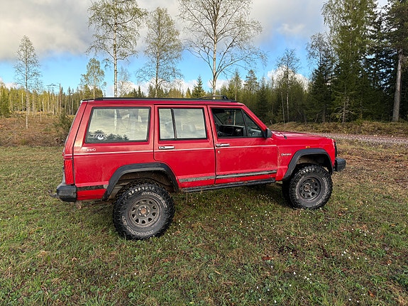 Jeep Cherokee 5 of 5