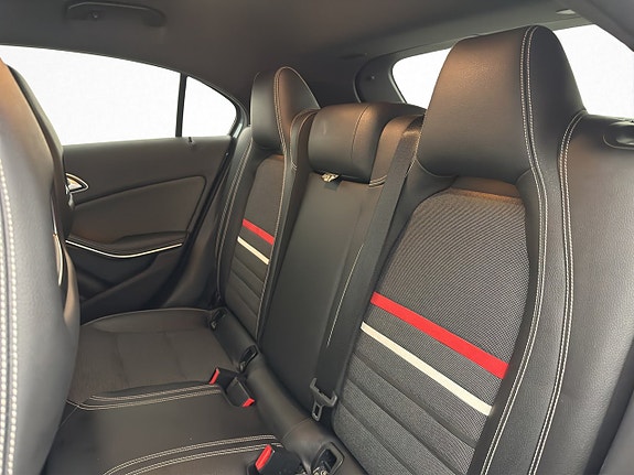 Mercedes-Benz A180 17 of 29