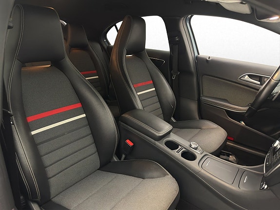 Mercedes-Benz A180 14 of 29