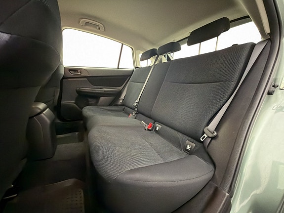 Subaru Impreza 17 of 27