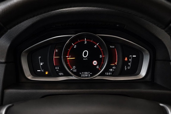 Volvo V70 16 of 25