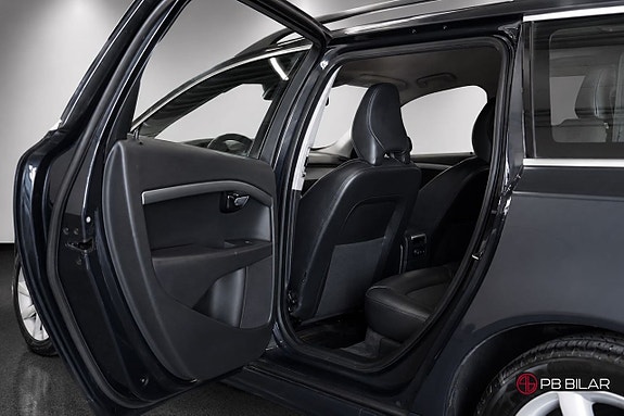 Volvo V70 9 of 25