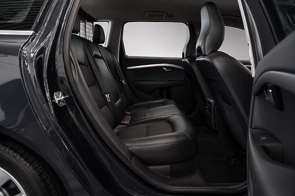 Volvo V70 14 of 25