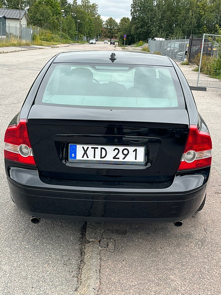 Volvo S40 3 of 3