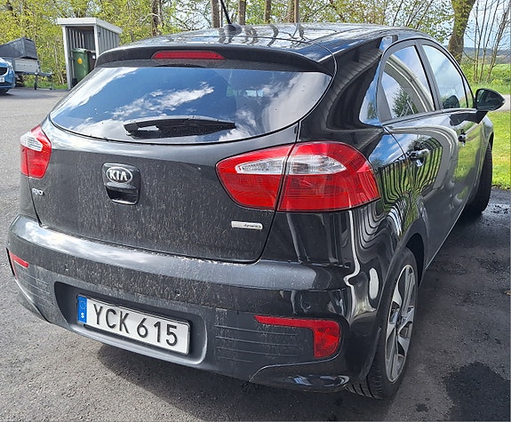 Kia Rio 3 of 5