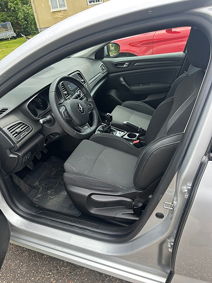Renault Megane IV 5 of 5