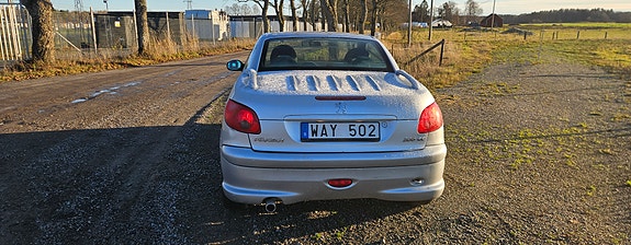 Peugeot 206 CC 3 of 3