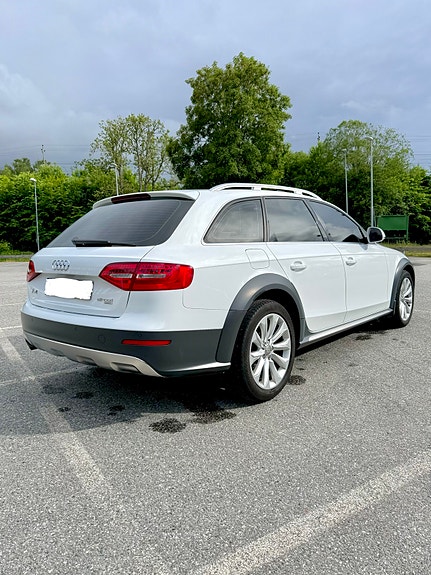 Audi A4 allroad 3 of 8