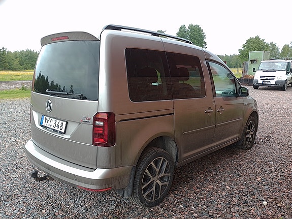 Volkswagen Caddy 4 of 5