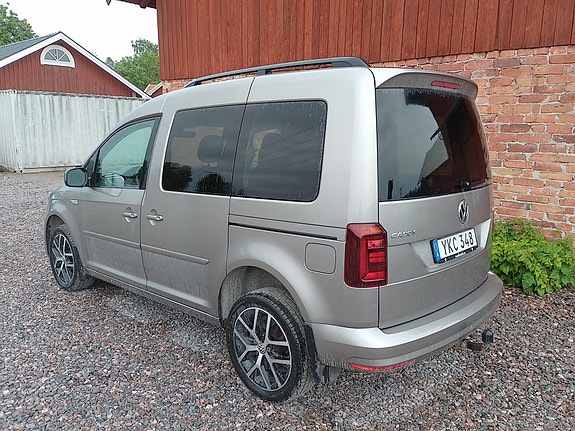 Volkswagen Caddy 5 of 5