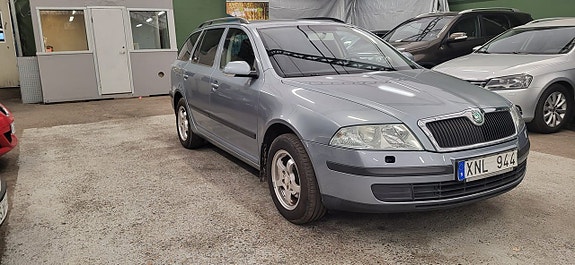 Skoda Octavia 3 of 5