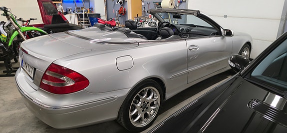 Mercedes-Benz CLK500 8 of 18