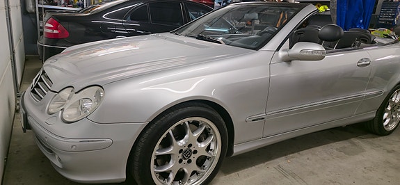 Mercedes-Benz CLK500 13 of 18