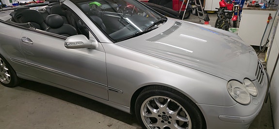 Mercedes-Benz CLK500 9 of 18