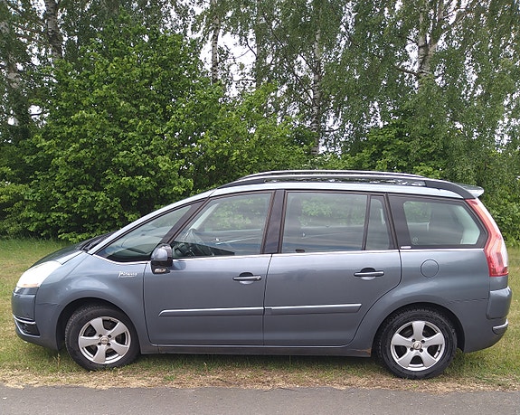 Citroen Grand C4 Picasso 2 of 5