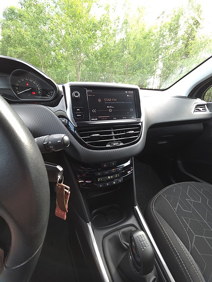 Peugeot 2008 13 of 14