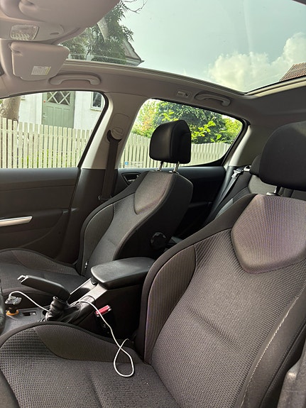 Peugeot 308 3 of 5