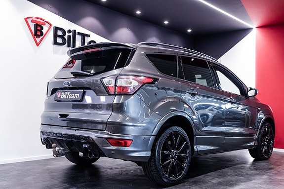 Ford Kuga 8 of 22