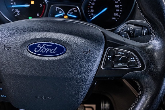 Ford Kuga 19 of 22