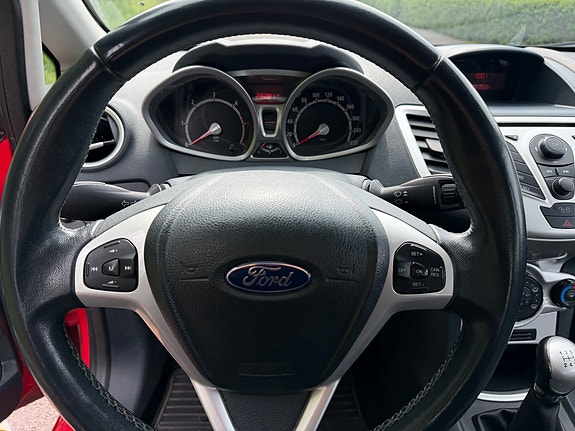 Ford Fiesta 6 of 14