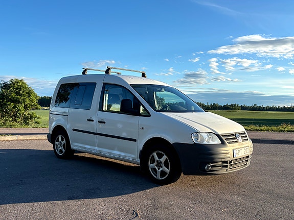 Volkswagen Caddy 2 of 5