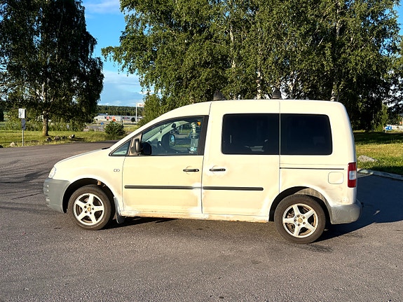 Volkswagen Caddy 4 of 5