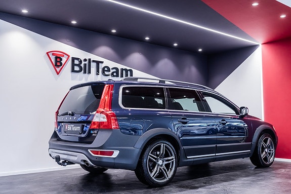 Volvo XC70 8 of 22