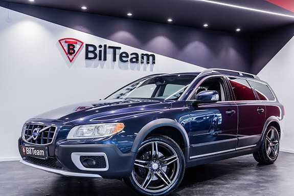 Volvo XC70 3 of 5