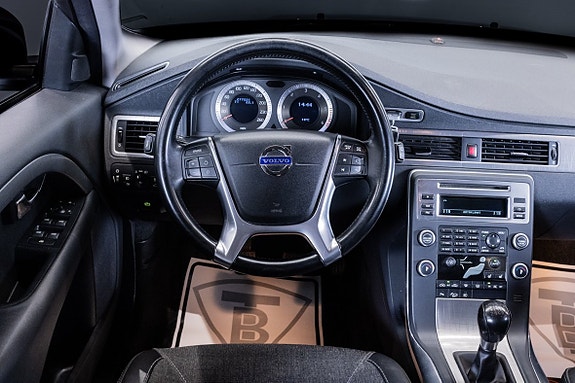 Volvo XC70 16 of 22